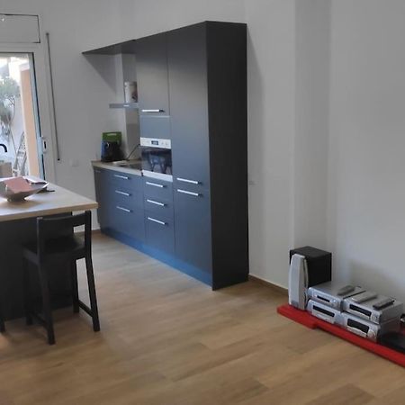Precioso Apartamento Con Magnifico Patio. Сан Фелиу де Льобрегат Екстериор снимка