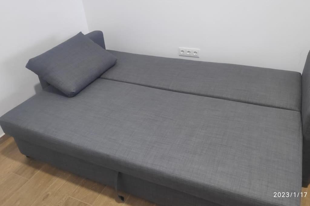 Precioso Apartamento Con Magnifico Patio. Сан Фелиу де Льобрегат Екстериор снимка