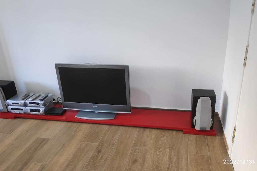 Precioso Apartamento Con Magnifico Patio. Сан Фелиу де Льобрегат Екстериор снимка