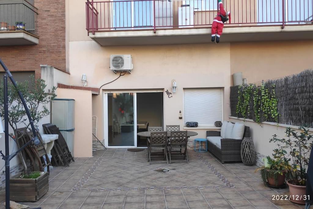 Precioso Apartamento Con Magnifico Patio. Сан Фелиу де Льобрегат Екстериор снимка